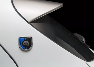 INSIGNIA LATERAL MOPAR